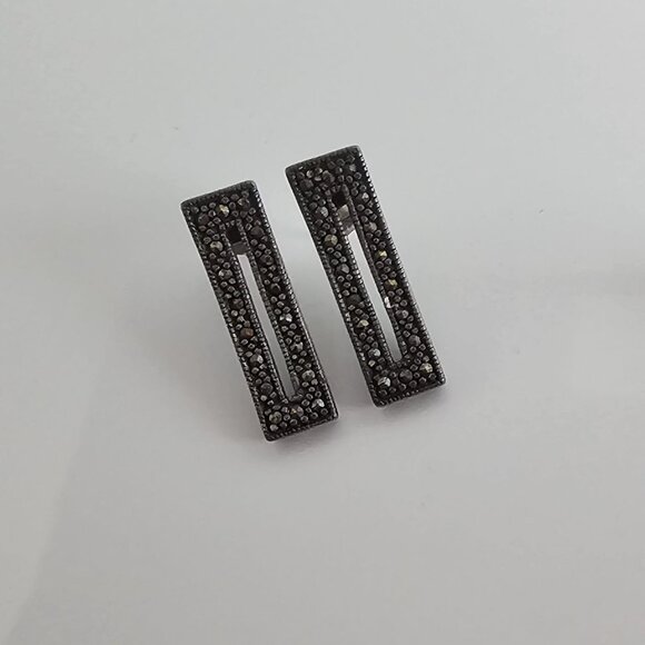 MARCASITE JEWELLERY -BUNDLE! - 1 RING & 2 PAIRS OF EARRINGS! - Picture 11 of 14